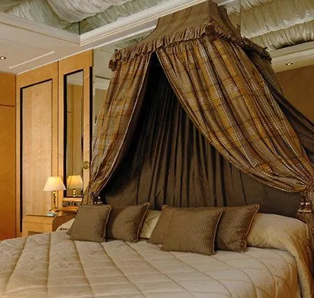 De Vendome 5*