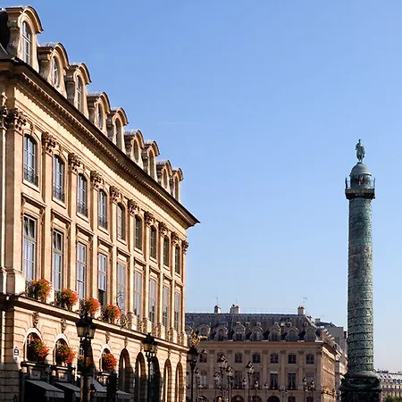 Otel De Vendome