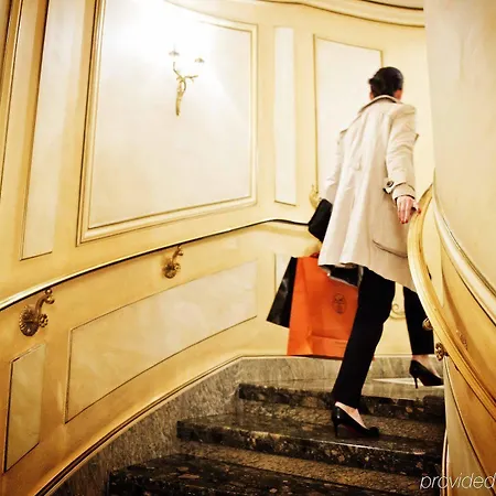 Hotel De Vendome París